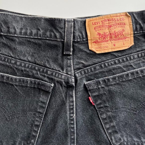 Vintage 1990s Faded Black Levi's Denim Jean Shorts - Picture 4 of 8